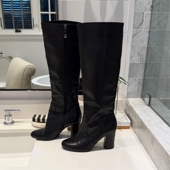 Via Spiga Black Heeled Boots. Leather lined… gorgeous!